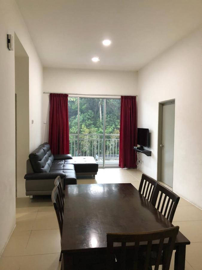 Golden Hill 3 Room Apt @ Night Market Камерън Хайлендс Екстериор снимка